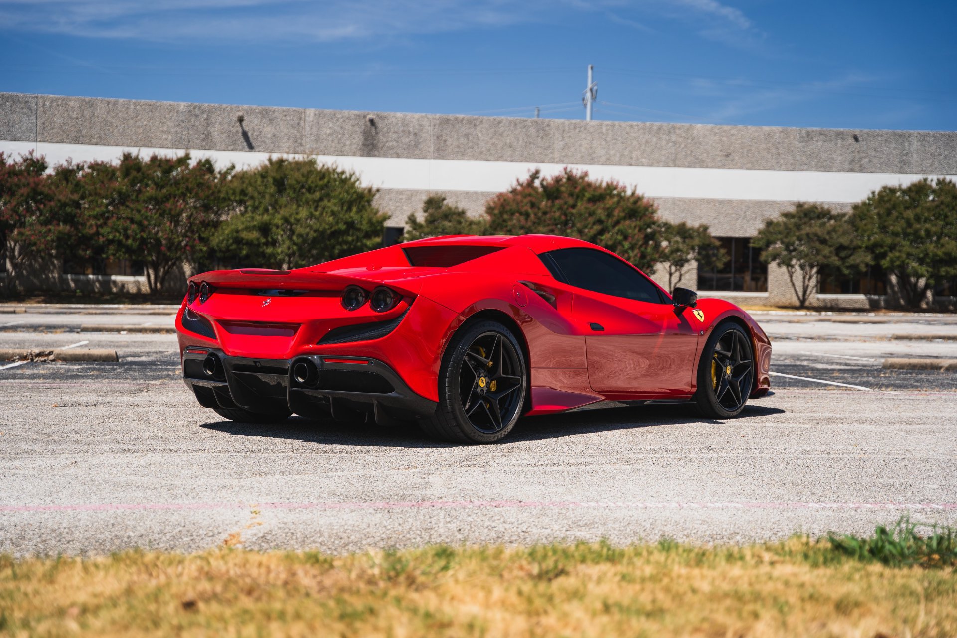 Used 2021 Ferrari F8 Tributo RWD image 13