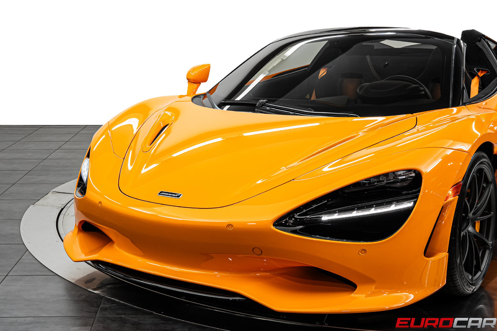 Used 2026 McLaren 750S Spider RWD image 15