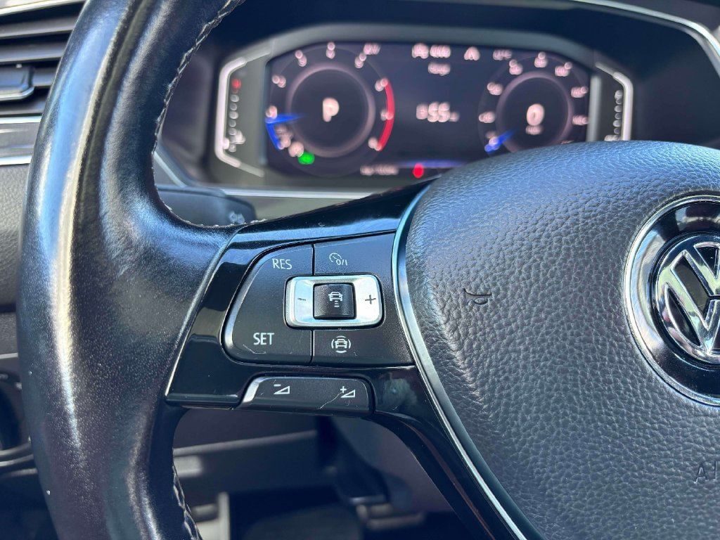 Used 2021 Volkswagen Tiguan SEL Premium R-Line AWD/4WD image 22