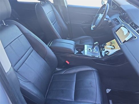 Used 2020 Land Rover Range Rover Evoque SE image 12