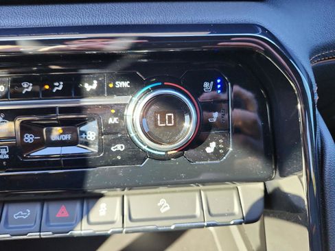 Used 2024 GMC Sierra 1500 AT4 w/ Technology Package image 20