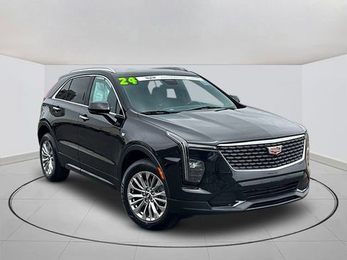 Certified 2024 Cadillac XT4 Premium Luxury FWD image 1