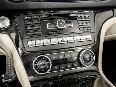 Used 2016 Mercedes-Benz SL 550 SL 550 image 33