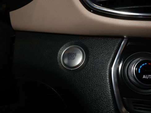 Used 2020 Hyundai Santa Fe Limited w/ Cargo Package image 16