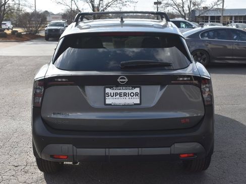 Used 2025 Nissan Kicks SR image 6