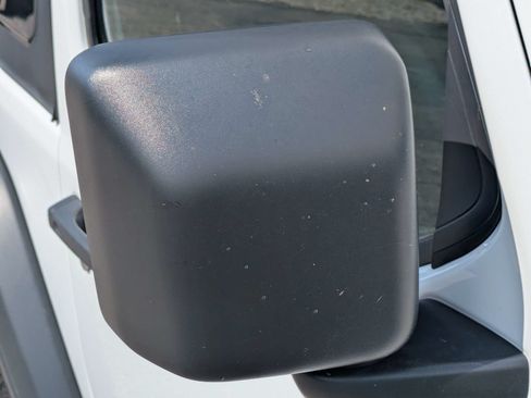 Used 2025 Jeep Wrangler Sport AWD/4WD image 13
