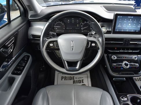 Used 2021 Lincoln Corsair FWD w/ Premium Package image 18