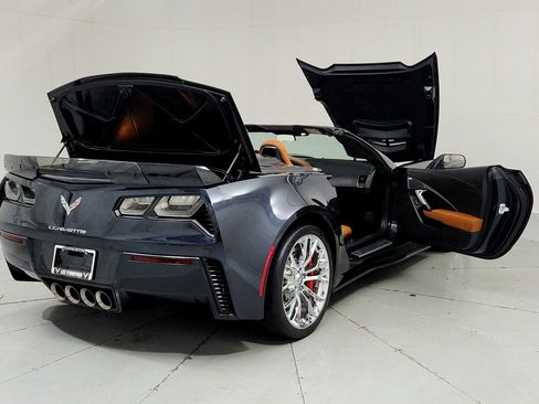 Certified 2015 Chevrolet Corvette Z06 w/ 3LZ Preferred Equipment Group RWD image 10