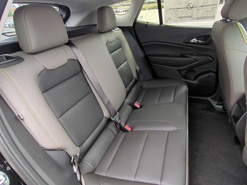 New 2026 Chevrolet Trax ACTIV w/ Sunroof Package FWD image 26