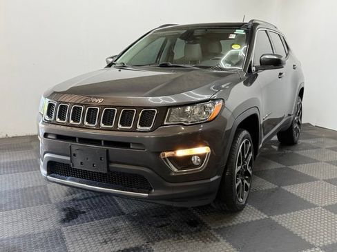Used 2018 Jeep Compass Limited w/ Navigation Group AWD/4WD image 6