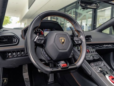 Used 2017 Lamborghini Huracan LP 610-4 AWD/4WD image 30