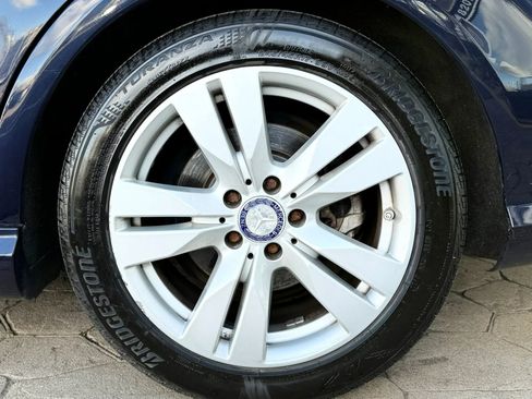 Used 2011 Mercedes-Benz E 350 4MATIC Wagon image 56