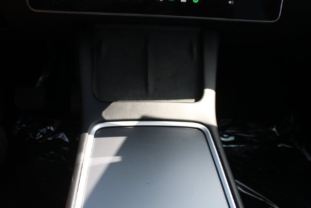 Used 2023 Tesla Model Y 2WD image 36
