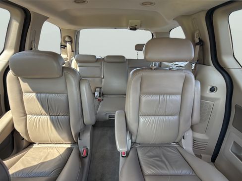 Used 2007 Ford Freestar SEL FWD image 25