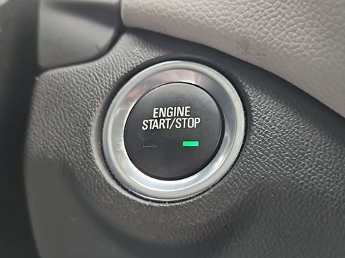 Used 2022 Chevrolet Equinox LS w/ LS Convenience Package image 22