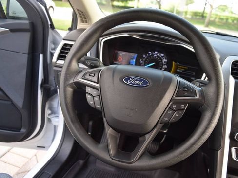 Used 2020 Ford Fusion SE FWD image 67