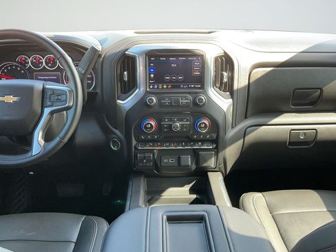 Used 2020 Chevrolet Silverado 1500 LTZ w/ LTZ Texas Edition RWD image 7