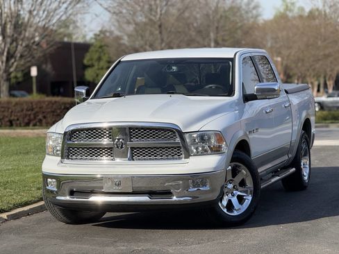 Used 2010 Dodge Ram 1500 Truck Laramie image 1