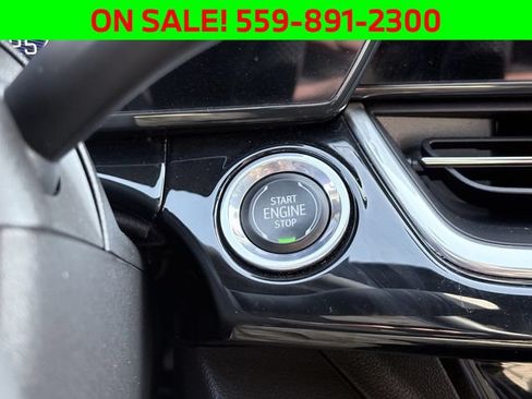 Used 2024 Chevrolet Trax RS FWD image 17
