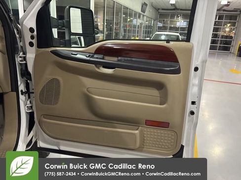 Used 2005 Ford F350 4x4 SuperCab Super Duty image 18
