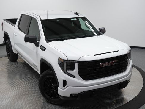 New 2026 GMC Sierra 1500 Elevation image 33