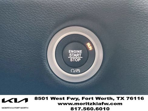 Used 2025 Chrysler Pacifica Select FWD image 19