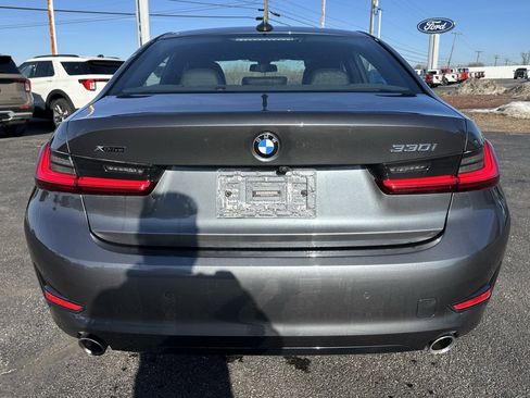 Used 2019 BMW 330i xDrive Sedan w/ Convenience Package image 4