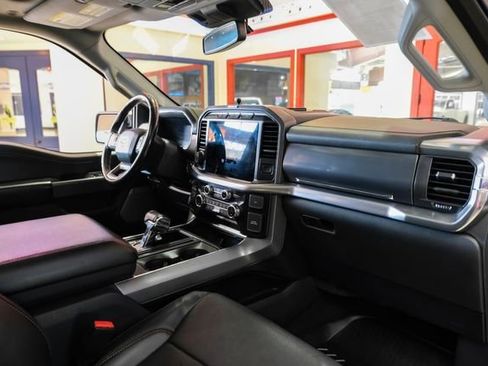 Used 2021 Ford F150 Lariat image 14