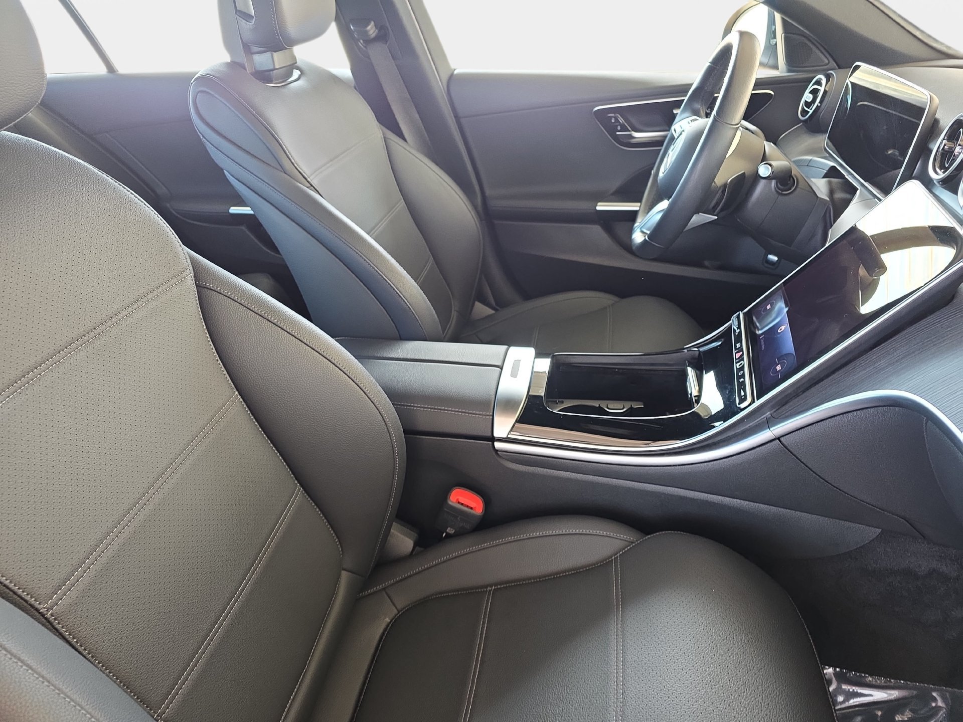 Certified 2025 Mercedes-Benz C 300 Sedan image 10