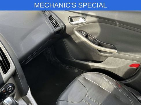Used 2012 Ford Focus SEL image 26