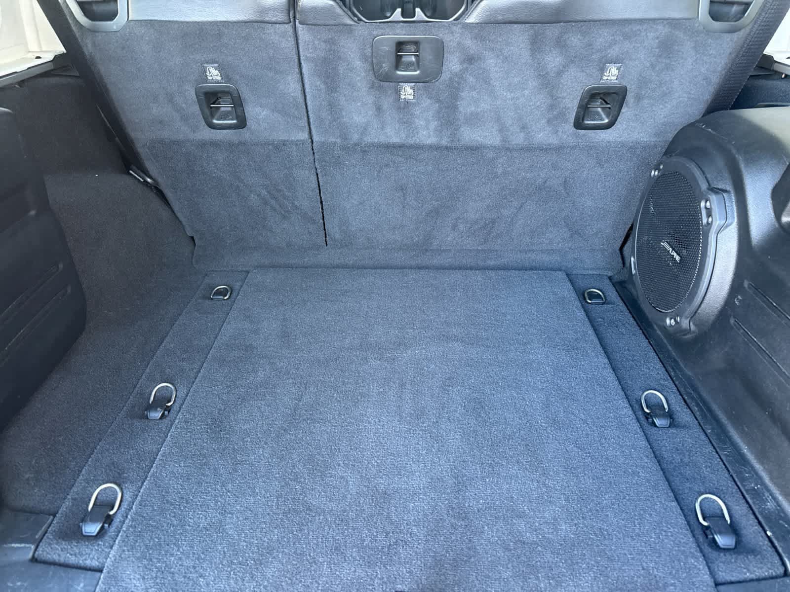 Used 2020 Jeep Wrangler Unlimited Rubicon AWD/4WD image 15
