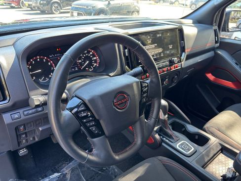 Used 2026 Nissan Frontier PRO-4X AWD/4WD image 34