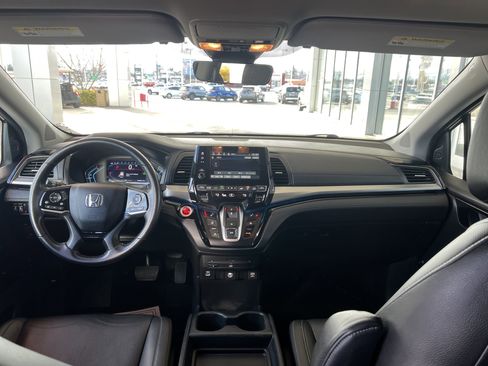 Used 2023 Honda Odyssey Touring image 20