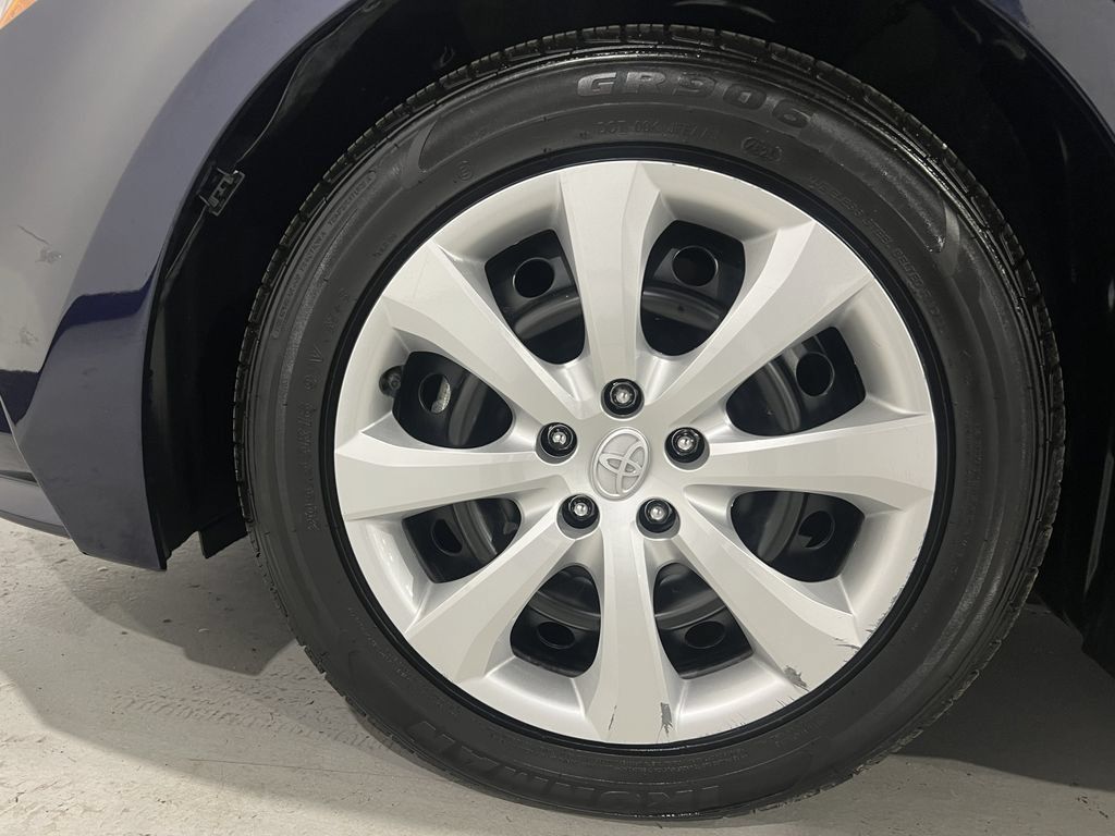 Used 2024 Toyota Corolla LE FWD image 10