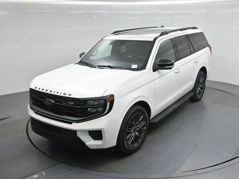 New 2026 Ford Expedition Platinum AWD/4WD image 32
