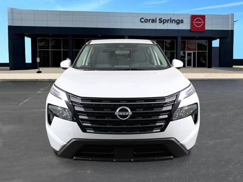 New 2026 Nissan Rogue SV FWD image 8