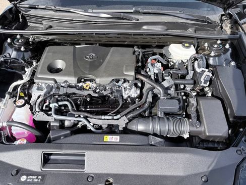 Used 2025 Toyota Camry SE w/ Convenience Package FWD image 25