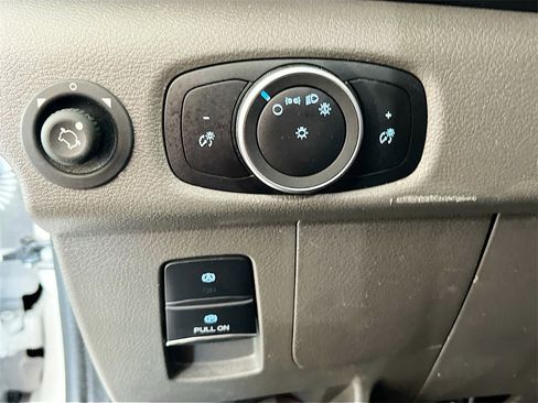 Used 2025 Ford Transit 250 148 Medium Roof w/ Load Area Protection Package image 10