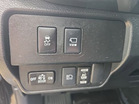 Used 2021 Toyota Tacoma Limited w/ Nightshade Package AWD/4WD image 15