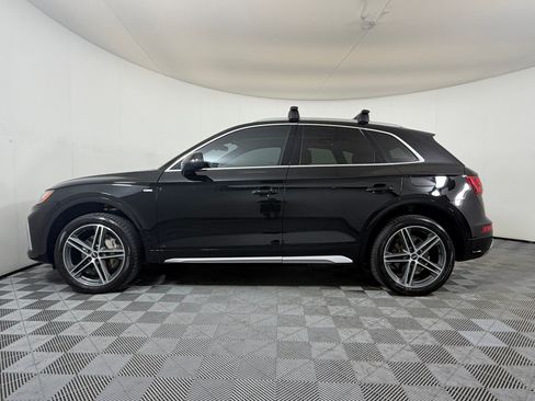 Used 2021 Audi Q5 e Premium Plus w/ Premium Plus Package AWD/4WD image 2