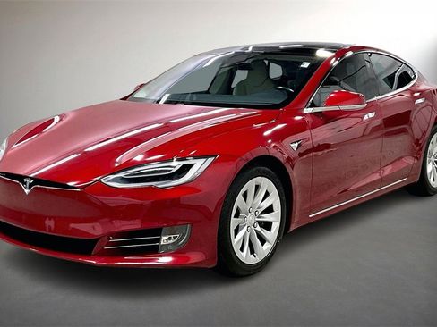 Used 2017 Tesla Model S 75 image 3