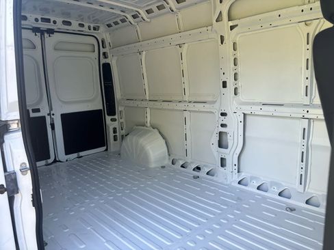 New 2025 RAM ProMaster 2500 w/ Convenience Group image 17