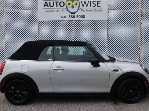 Used 2019 MINI Cooper Convertible FWD image 4
