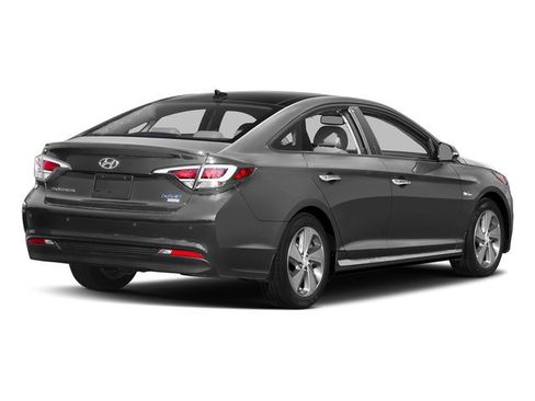 Used 2017 Hyundai Sonata Limited w/ Ultimate Package 02 FWD image 2