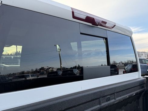 Used 2022 GMC Sierra 2500 Denali w/ Denali Ultimate Package image 25