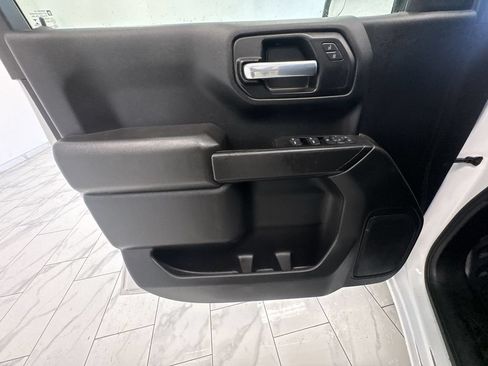 Used 2021 GMC Sierra 1500 2WD Crew Cab w/ Fleet Convenience Package image 23