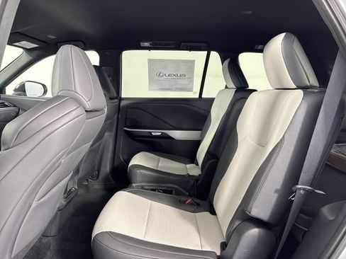 Used 2025 Lexus TX 500h AWD w/ Technology Package image 24