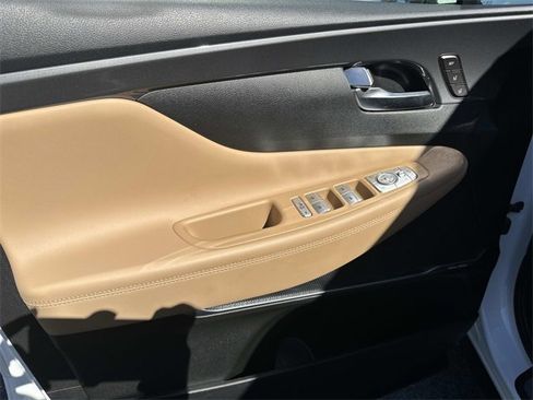 Used 2021 Hyundai Santa Fe Calligraphy image 18
