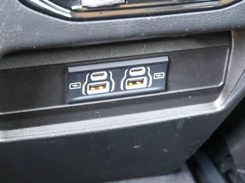Used 2024 Jeep Grand Cherokee Laredo AWD/4WD image 12