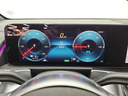 Used 2023 Mercedes-Benz EQB 300 4MATIC image 10